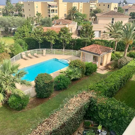 Apartment Joli 2p Climatise Dans Calme Et Securisee Avec Piscine *
