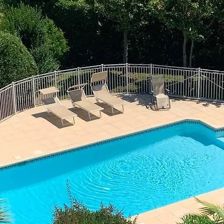 Joli 2p Climatise Dans Calme Et Securisee Avec Piscine דירה *